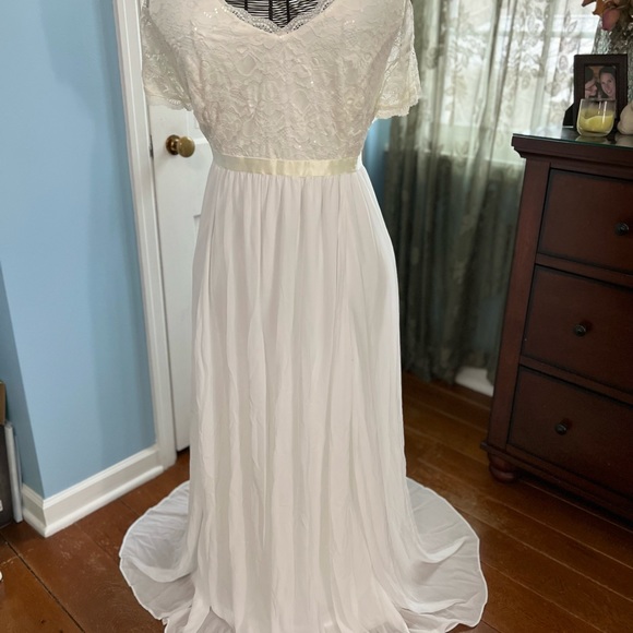 Torrid wedding dress/special occasion dress - Picture 4 of 10